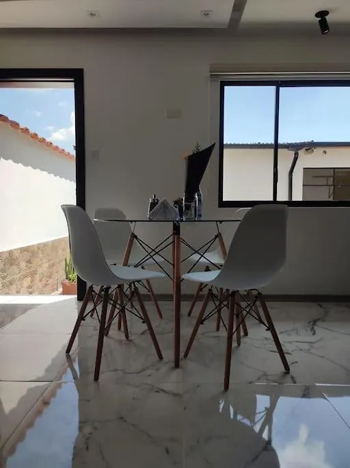Apartamento Moderno En Centro Historico De Quito 0*,