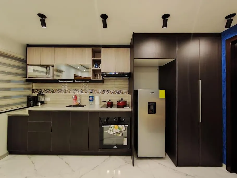 Apartamento Moderno En Centro Historico De Quito 0*,